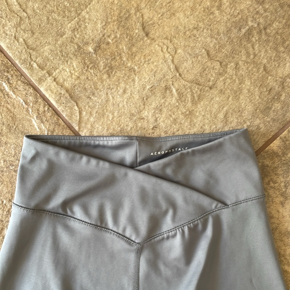 + nwot + AEROPOSTALE Air Soft Crossover High Waisted Leggings - Picture 5 of 7